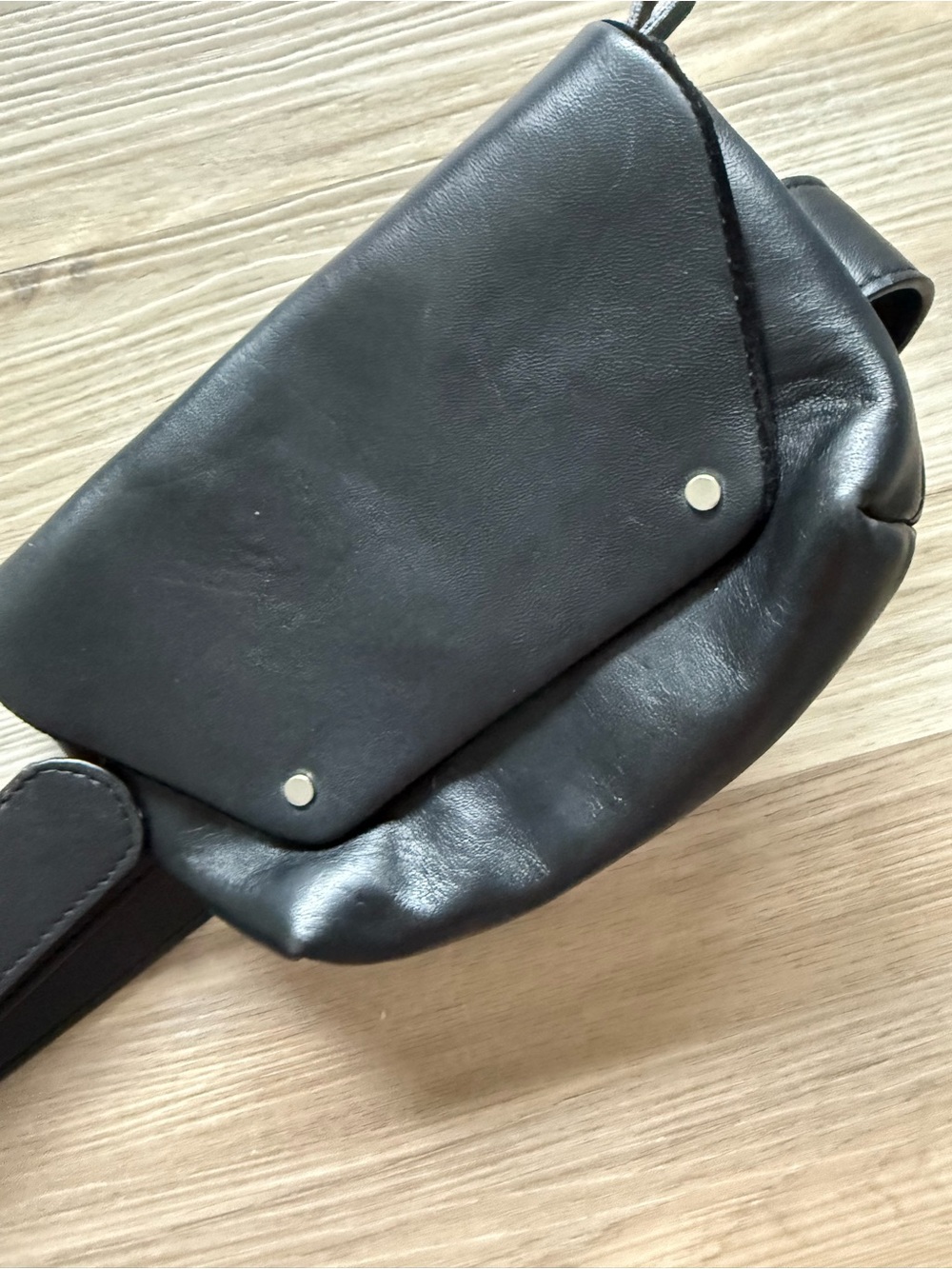 Sleek Black Leather Belt Bag free people - Picture 2 of 3